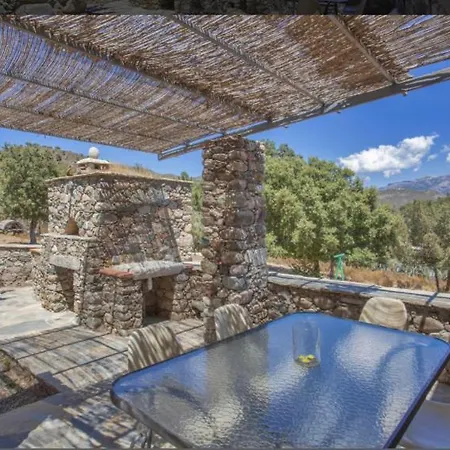 Vakantiehuis Maison En Pierre Corse Avec Vue Entre Et Montagne